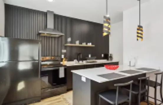 One-bedroom penthouse suite-located downtown White Salmon, suite 13