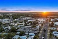 Emerald Inn by Travellers Hotels in Emerald