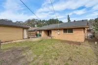 安靜的休斯頓家庭，帶門廊 - 靠近公園和步行道！