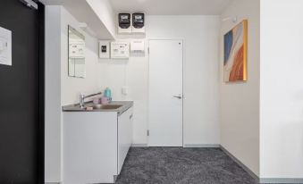 Toranomon Guesthouse 7F