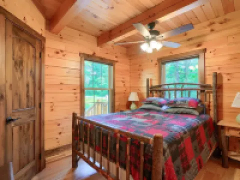 Hickory Haven at Trickle Creek at Hocking Hills 馬裏恩酒店