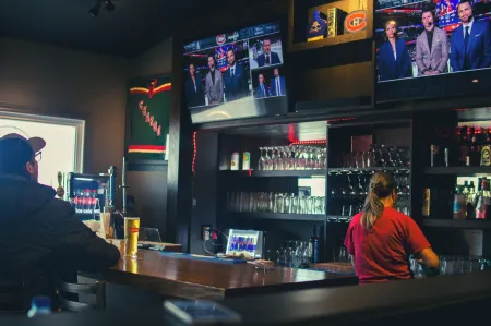 Auberge Le Chardo Inn Отели в г. Монтебелло