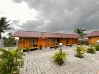 DUA KEMBAR COTTAGE AND RESORT Hotels in Banggai