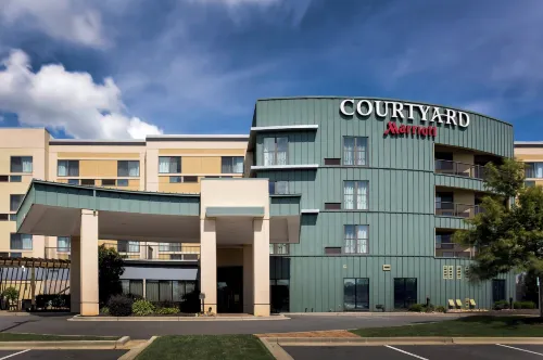 Courtyard Statesville Mooresville/Lake Norman Hotels in Statesville