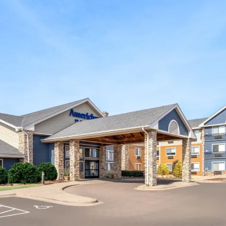 AmericInn by Wyndham Shakopee Near Canterbury Park