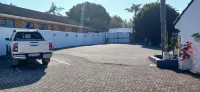 Reef View Bnb - parking