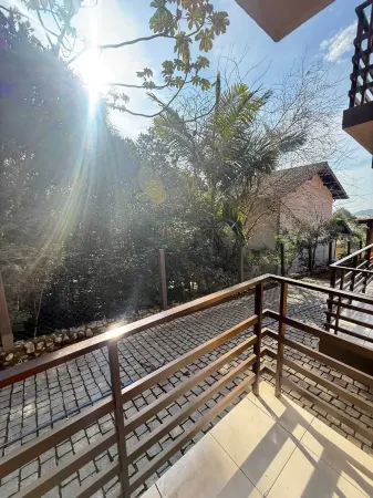 Residencial Vista Bela Отели рядом с достопримечательностью «Lagoa Beach»