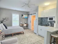 Mini Oasis Studio 10 Min to All Myrtle Beach Hotels in Carolina Forest