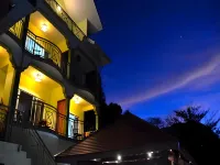Treasure Cove Hotel & Restaurant