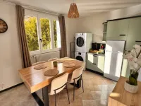 L'Hellébore - Cosy with garage Hotels in Saint-Claude