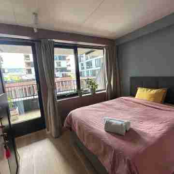 Stylish apartment in a very fun neighborhood- 10’mins to Oslo and Airport Rooms