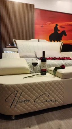 Moderno,lujoso con hermosa vista 360° de Cuenca equipado con  cama de masajes