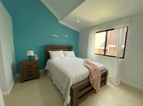JeSal’s Escape 3 Bedroom Townhome Negril- 5 min From Beach- Perfect For Longterm
