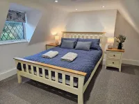 Beautiful historic cottage pets welcome