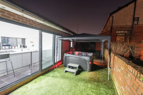 6BR in Castleton|WIFI|PARKING|Ideal for Contractors|Longterm Discount Applies Hotels in Rochdale