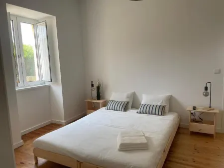 Refúgio Junto à Praia. Casa Familiar, com Jardim. Aceitam-se Animais! Отели в г. Овар