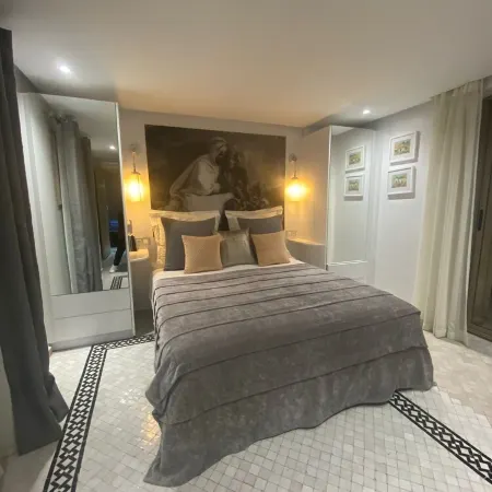 Grande Villa Très Proche Centre Ville, Avec Piscine, Terrain de Boules sur Golf