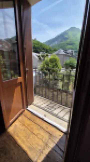 Renovated village house close to major sites and 3 ski resorts. Hotels in Esquièze-Sère