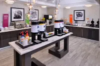 Hampton Inn & Suites Atlanta/Marietta - Breakfast