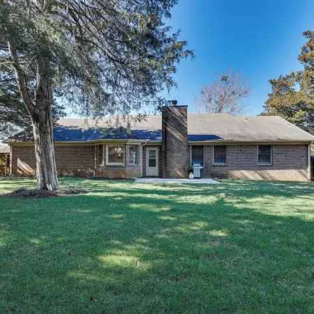 Lovely Decatur Home w/ Yard ~ 6 Mi to Town!