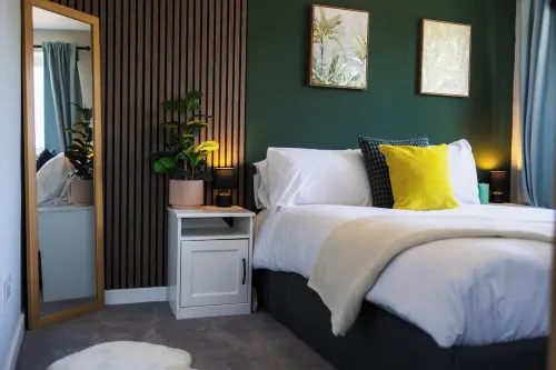 Home from Home, only 5 minutes drive from Historical Durham center. Hotels in Belmont