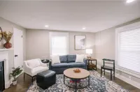 Cozy 2b/1bath Home- 3 miles to Casino