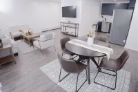 Spotless & Cozy Renovated Loft. Comfort & Convenience in Lake View, NY.