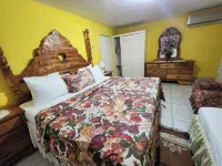237 Bratton Avenue Hotels in Montego Bay