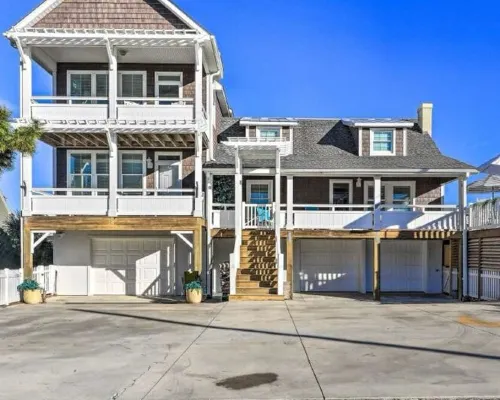 Windsong Beach Cottage- with  Amazing Ocean Views 大西洋灘酒店
