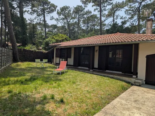 Typical Landes villa Seignosse le Penon Hotels in Seignosse