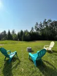 Sun-lit, 2 Bedroom Guest cottage on 27 Acres in Freeport