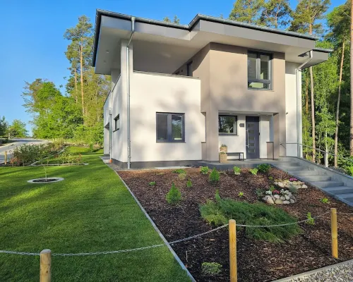 Lychensee villa with lake view, conservatory, fireplace and sauna Hotels in Lychen