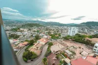 Luxury 3BR Penthouse in Astria