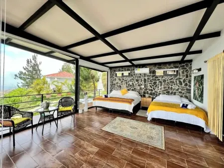 Luxury MASTER Cabin Spectacular view 2 or 4 people