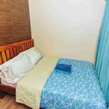 Cloud Nine Makati Air Stylish Condo Pool Gym, Netflix & Fast Wi-Fi 300 MB 1703 Rooms