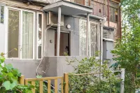 Cute Ground Floor with Free Parking  호텔