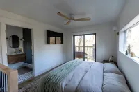 Woodland Nook Hotels in Overton County