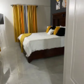 Elegant well equipped 2 bedroom Villa with a breathtaking view of the sea.