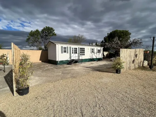 Superb mobile home with barbecue Hotel a Saint-Nazaire-d'Aude