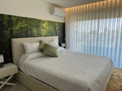 3 bedroom apartment in luxury furnished condominium 1000m from lavadores beach Hotel a 