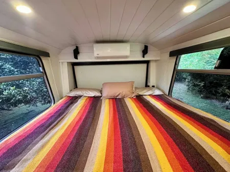 The Bello BigRig - Luxury Riverfront Bus Conversion, close to town, pet friendly
