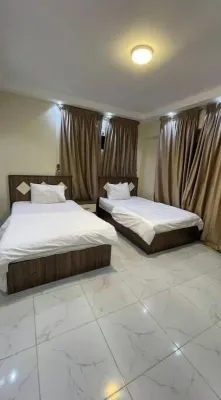 Apartment 3 rooms outside Compound