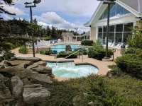 ML 304 2-bedroom, 2-bath, Ski In/Ski-Out Condo Sleeps 8