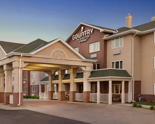 Country Inn & Suites by Radisson, Lincoln North Hotel and Conference Center, NE Hotels near Abel Stadium