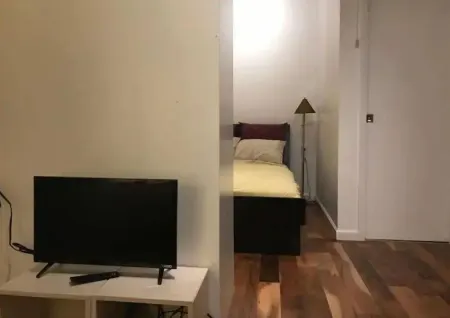 Sunny Studio Отели рядом со станцией Mountain View Station