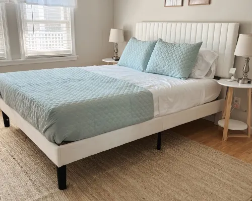 Walk to Beach: Modern-Not a 90’s Throwback! Hotels in Brigantine