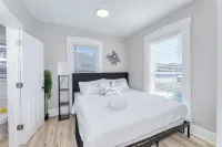 Charming 1BR Retreat Near DePauw University & Downtown Greencastle! Hotels in Greencastle