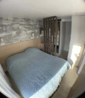 Mobilhome et Terrasse au Coeur de la Foret des Landes Dans un Parc Residentiel