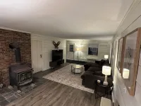 4-bedroom chalet in fabulous Cambridge with WiFi