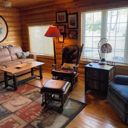 Sleeps 6! Northwoods Escape Near Walker w/Leech Lake Views. Easy Lake Access.